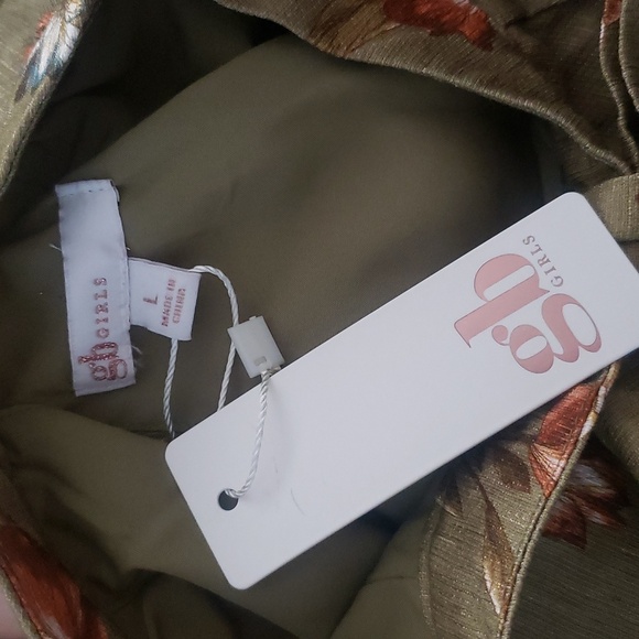 Holiday Cottage Girl Large Farmhouse Floral Puff Sleeve Bow Holiday Gift New - Picture 5 of 6